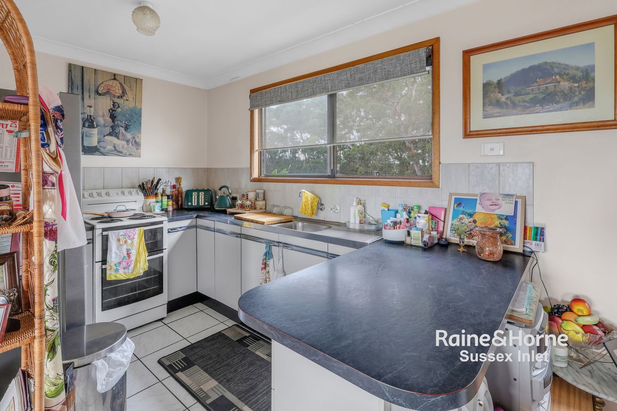 40 Ellmoos Avenue — photo 6 of 18