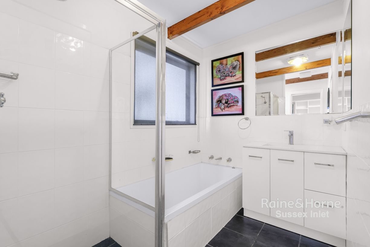 8 Driftwood Avenue — photo 11 of 15
