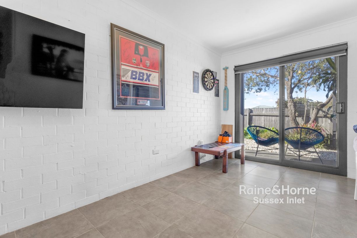 2/58 Iverison Road — photo 8 of 14