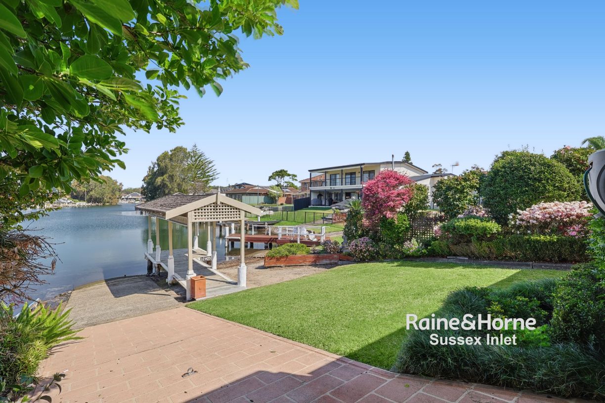 92 Jacobs Drive — photo 2 of 22