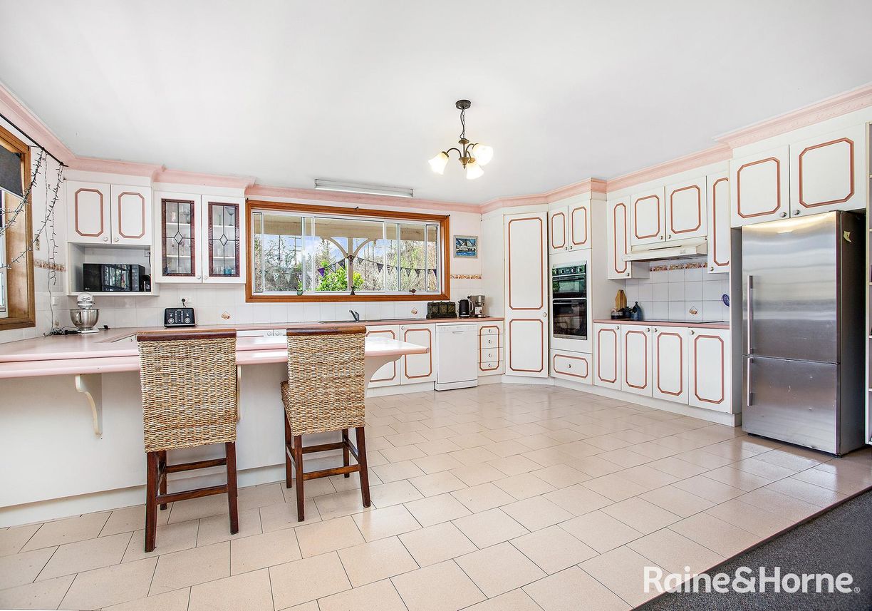 261 Donovan Road — photo 8 of 20
