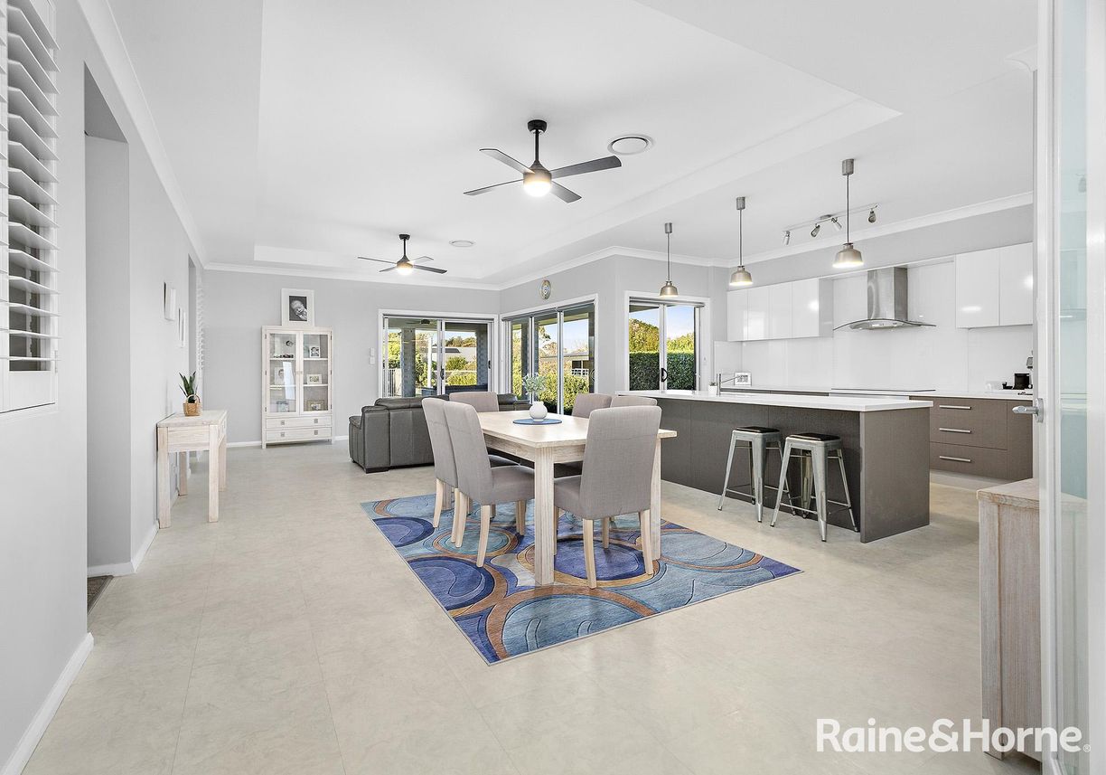 21 St Andrews Way — photo 11 of 23