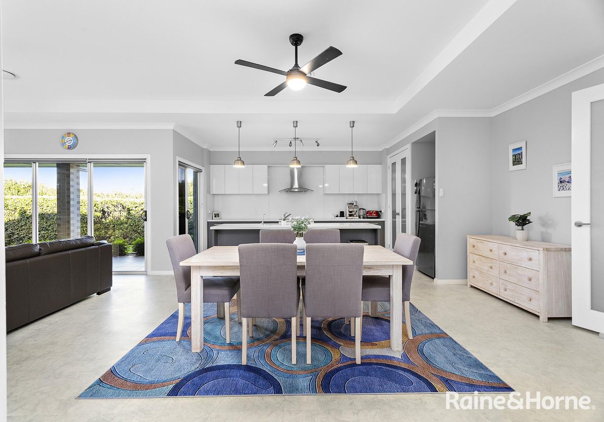 21 St Andrews Way — photo 12 of 23