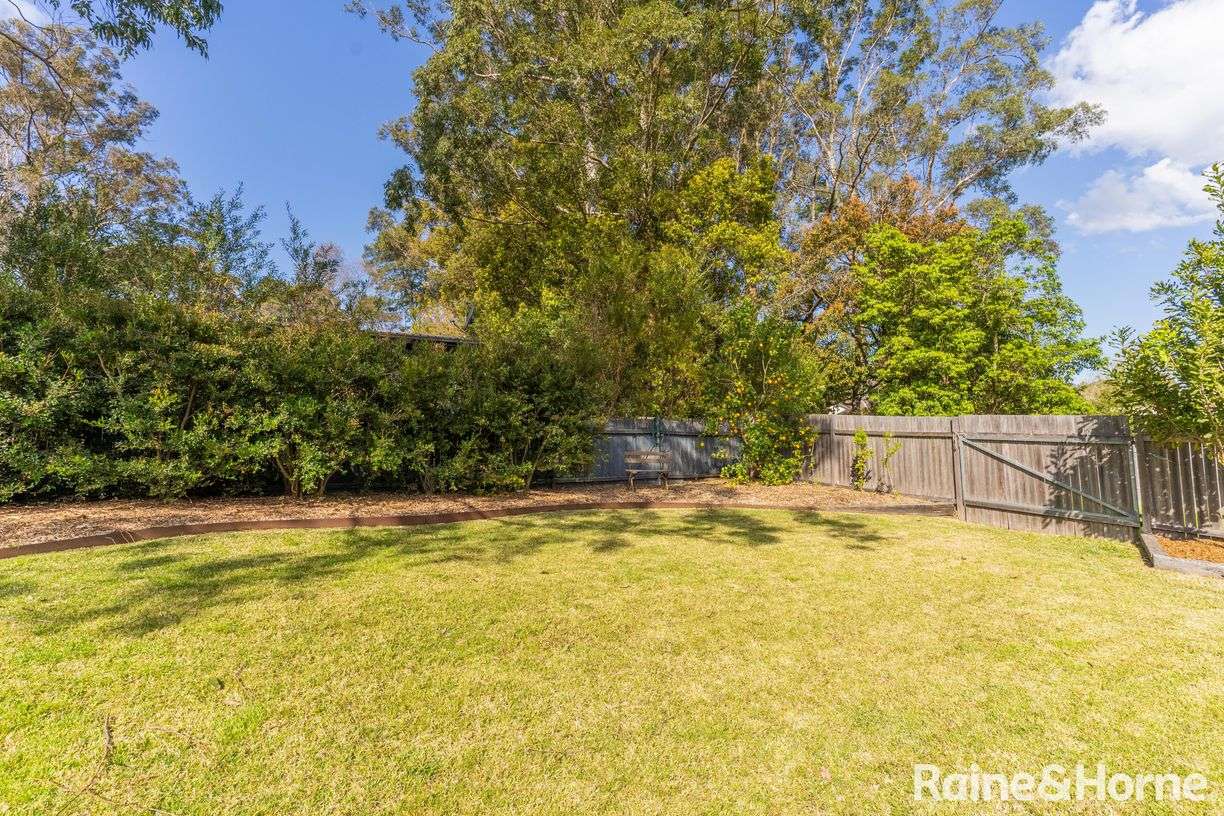 6 Windsor Drive — photo 13 of 18