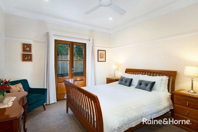439 Coolangatta Road — photo 11 of 27