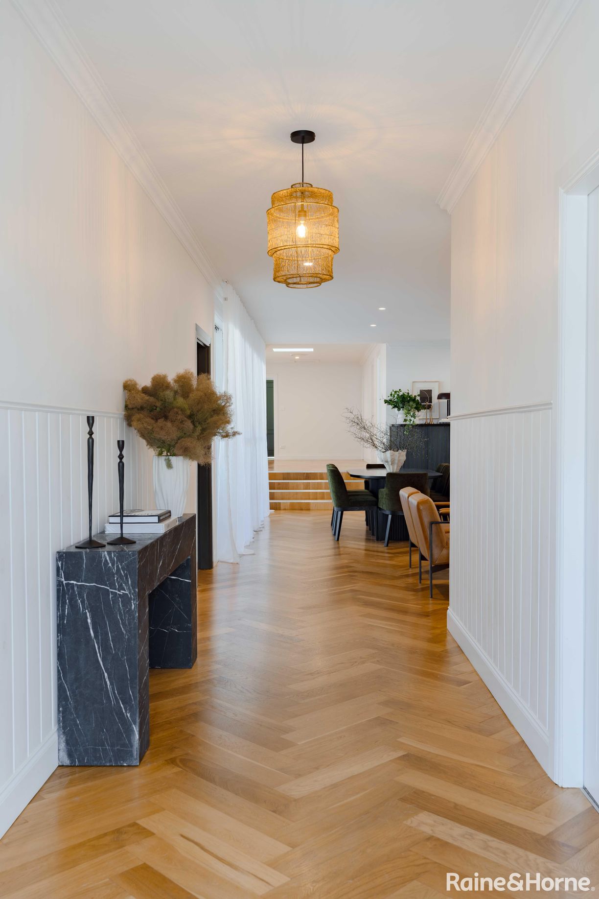 90 Parker Crescent — photo 7 of 26