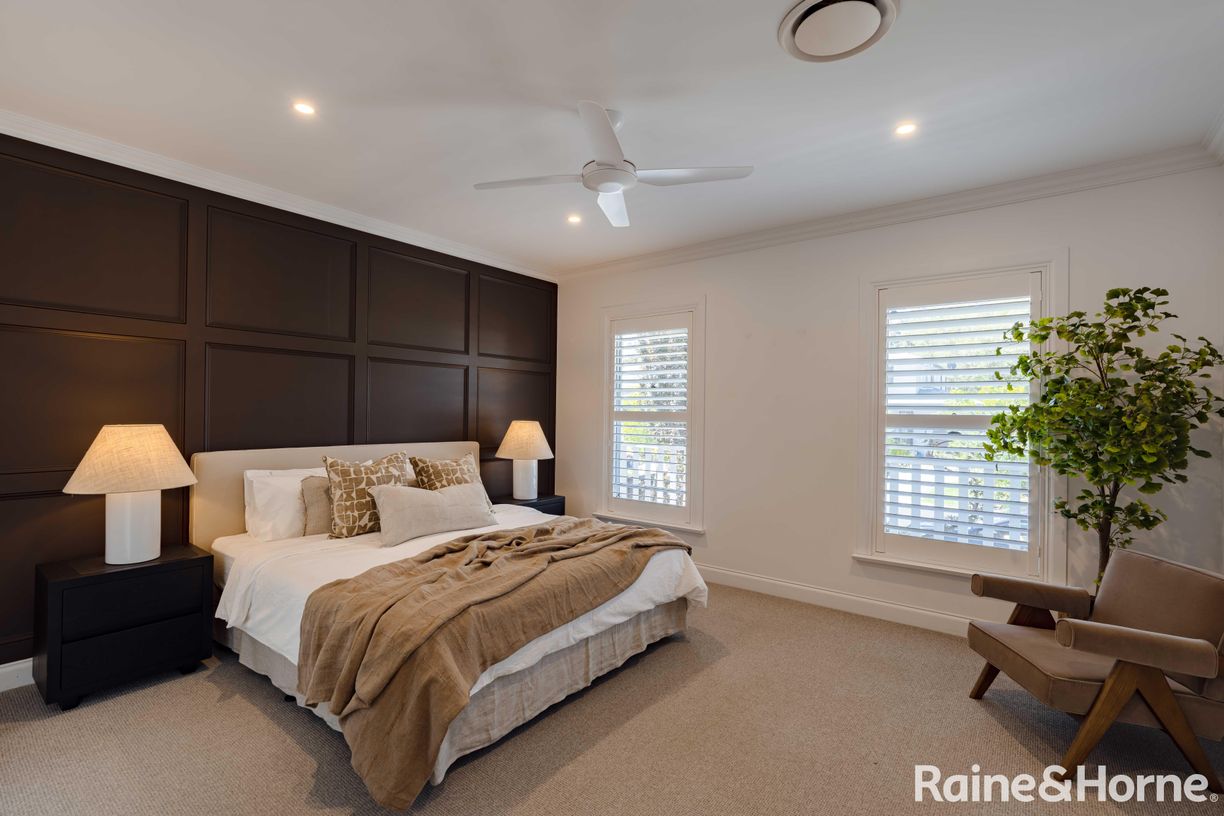 90 Parker Crescent — photo 8 of 26
