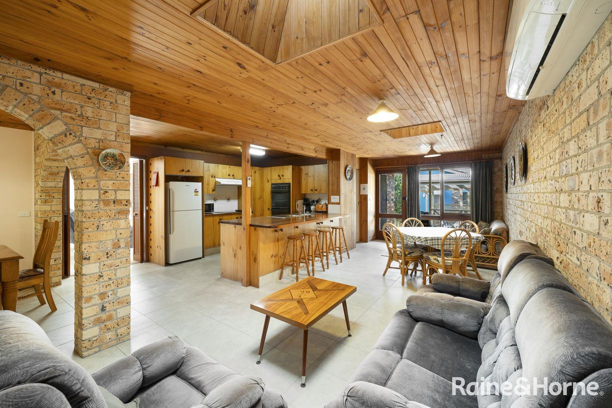 7 Alexandra Street — photo 4 of 11