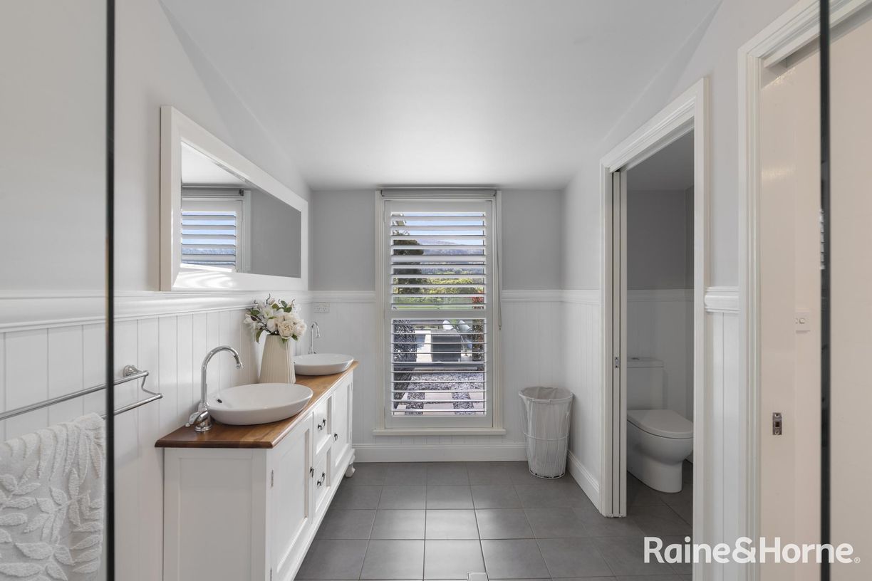 800 Illaroo Road — photo 12 of 22