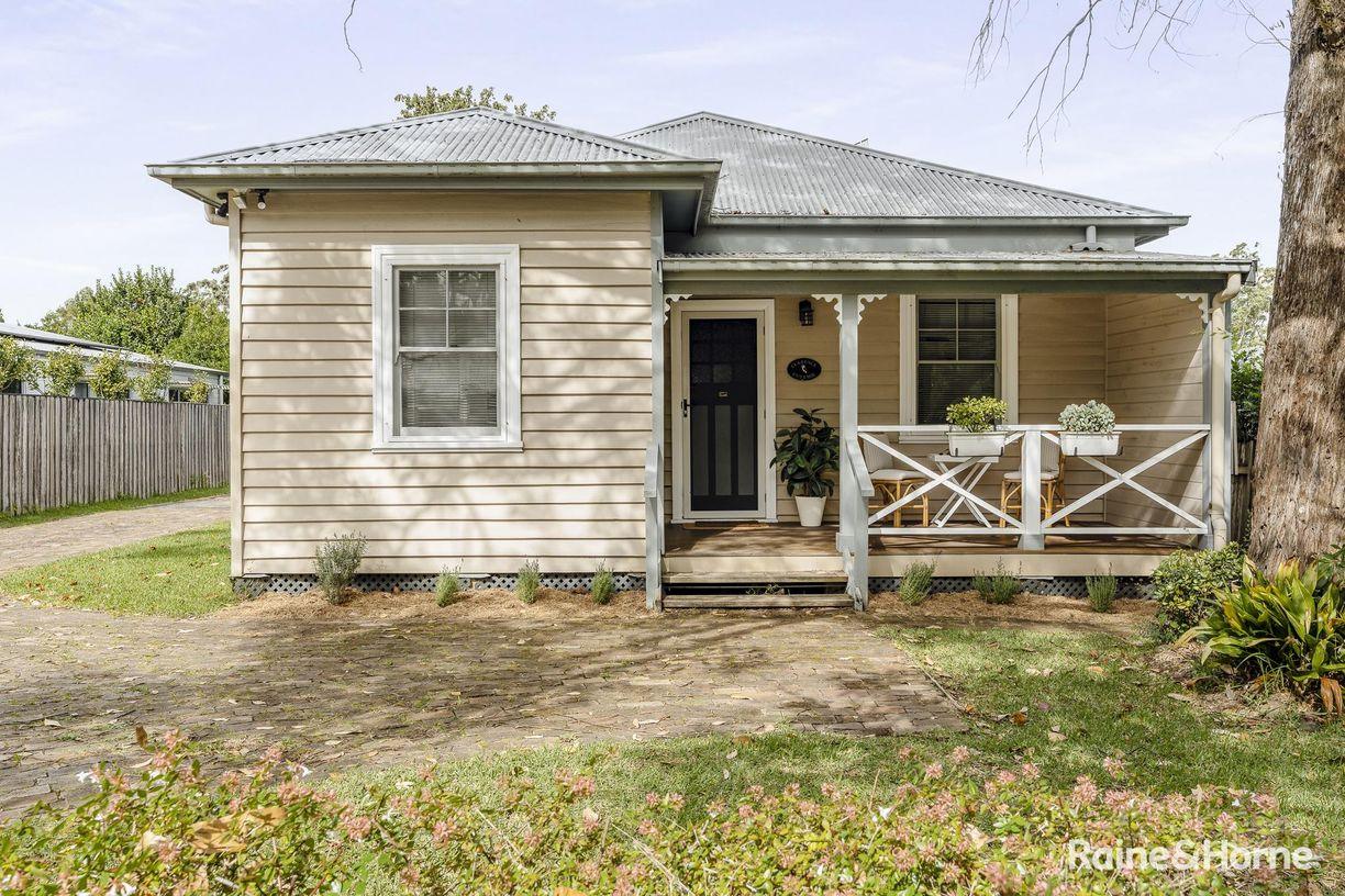 40A Clarence Street — photo from Raine & Horne Berry