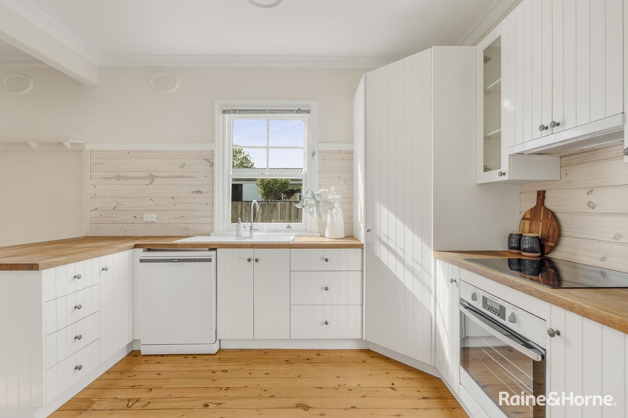 40A Clarence Street — photo 6 of 13