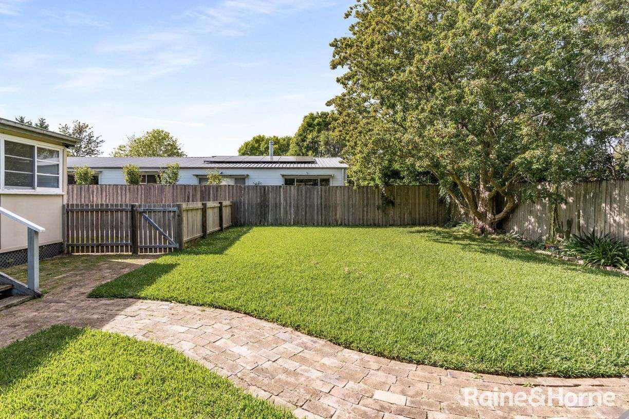 40A Clarence Street — photo 12 of 13