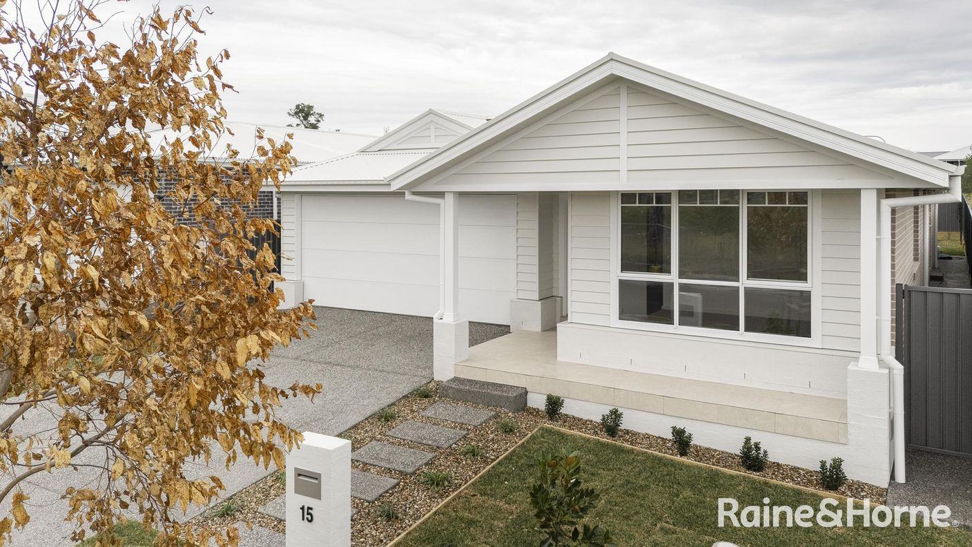 15 Alpha Road — photo 2 of 12