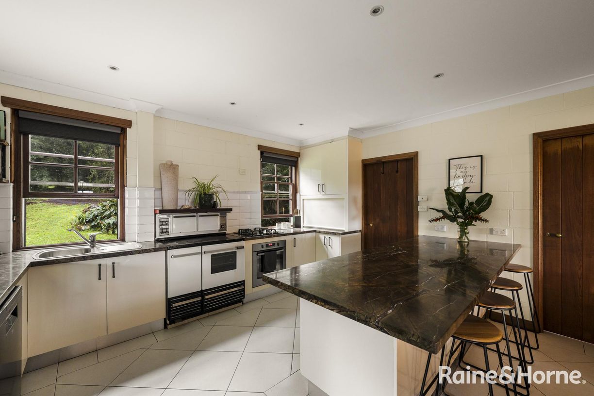 29 Thompsons Road — photo 9 of 29