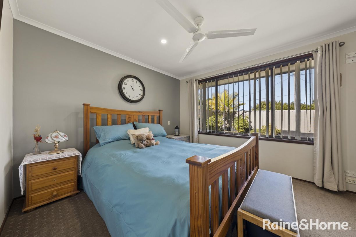10 Tasman Road — photo 7 of 15