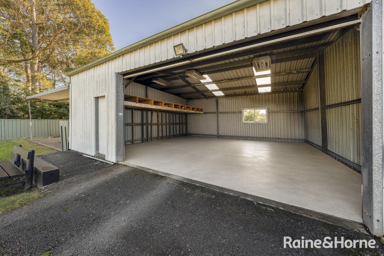 10 Tasman Road — photo 11 of 15