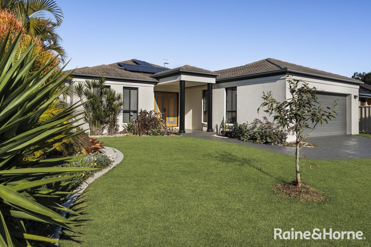11 Gardenia Crescent — photo from Raine & Horne Berry