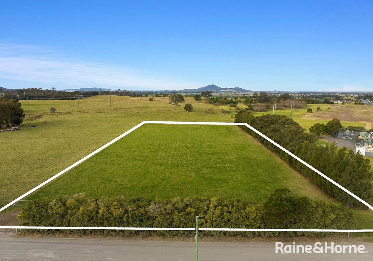 86 Pestells Lane — photo 11 of 13