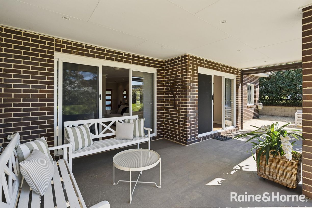 17 St Andrews Way — photo 6 of 10