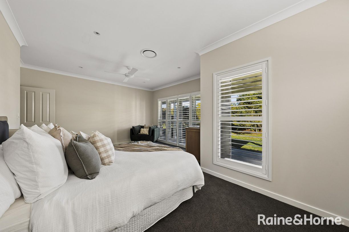 17 St Andrews Way — photo 5 of 10