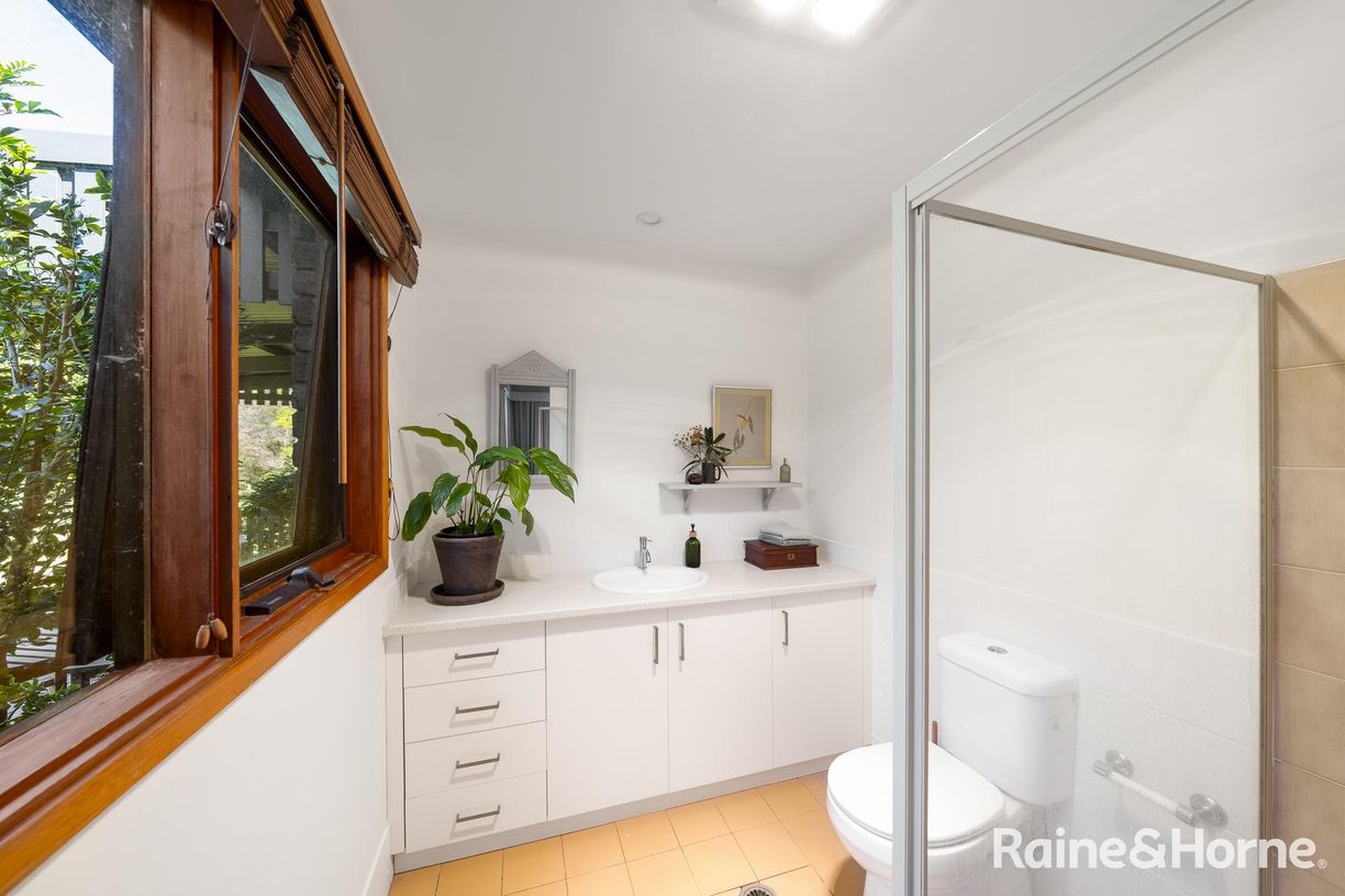 7B Gwenda Avenue — photo 10 of 19