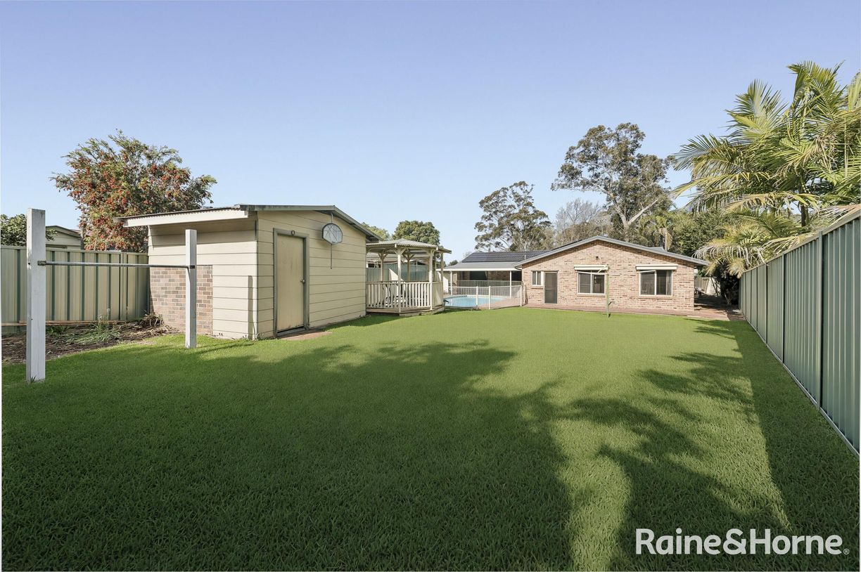 13 Cocos Palm Drive — photo 18 of 19