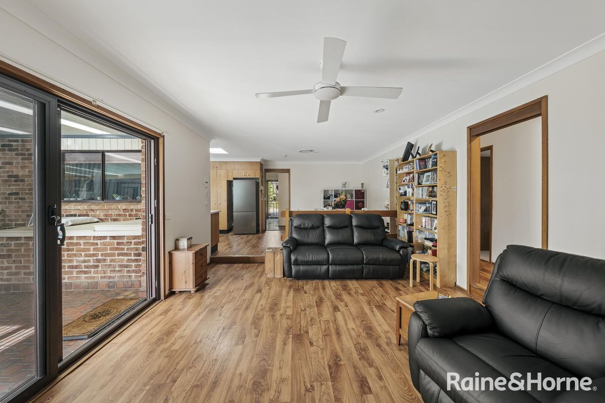 13 Cocos Palm Drive — photo 5 of 19