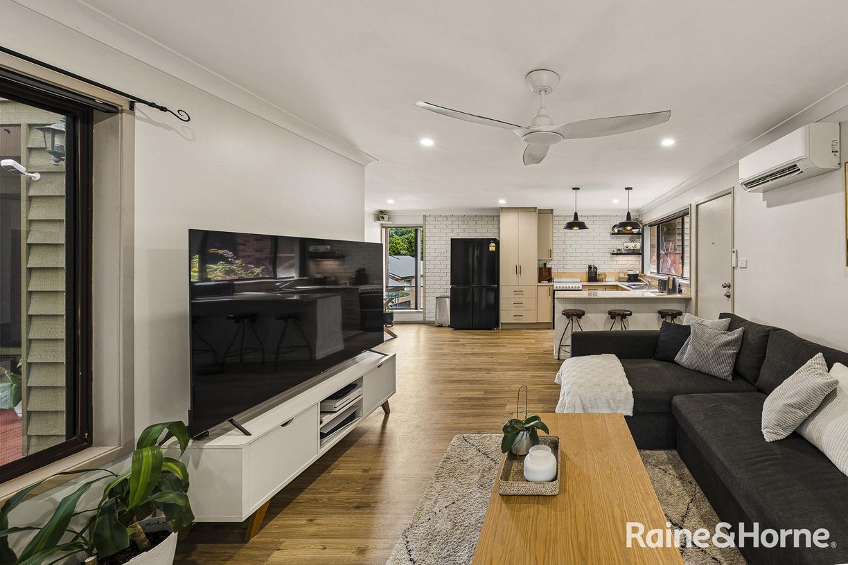 7/76 Brinawarr Street — photo 4 of 16