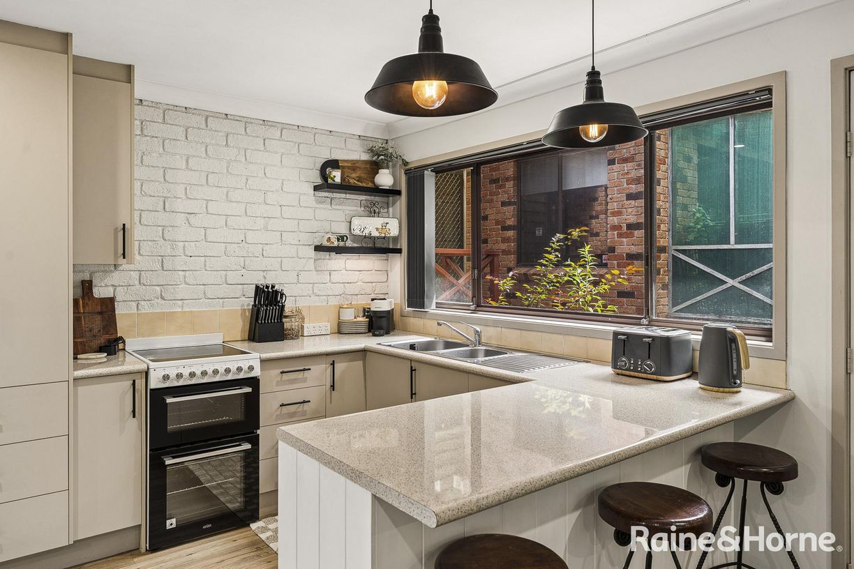 7/76 Brinawarr Street — photo 3 of 16