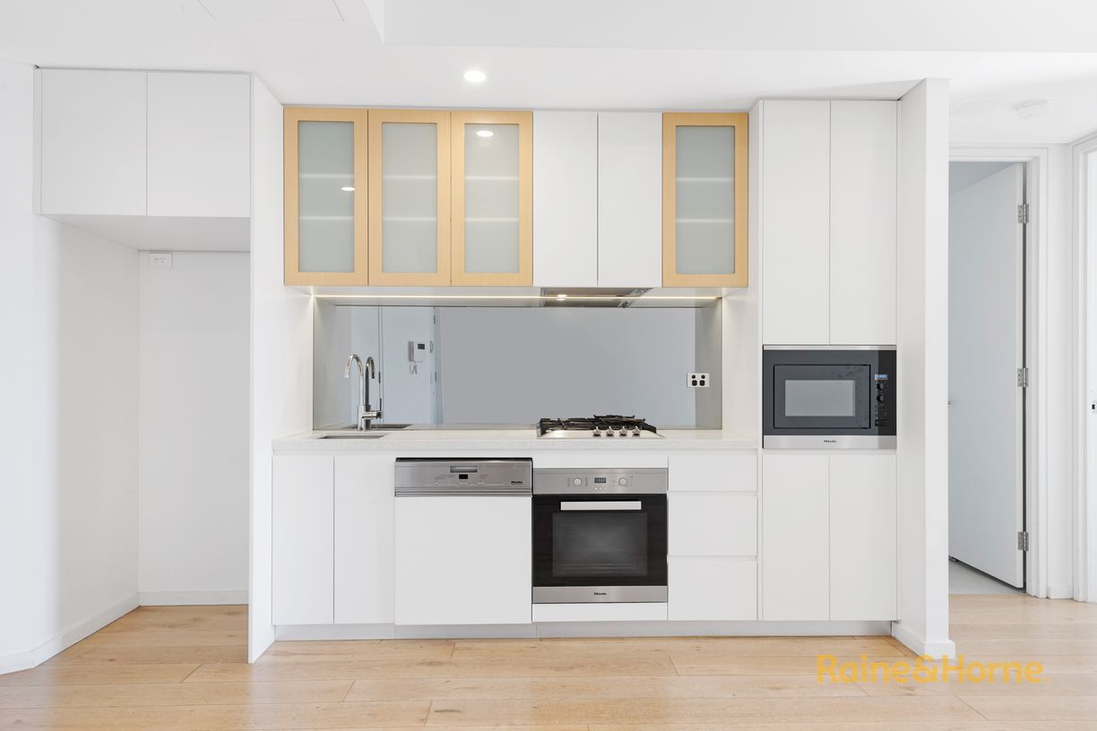 316/1 Wattle Crescent — photo 6 of 10