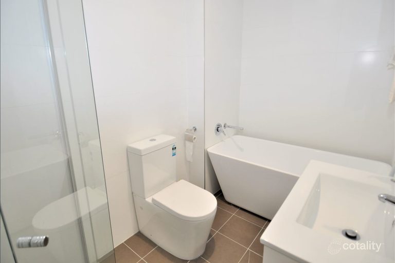 21/114-116 Adderton Rd — photo 8 of 11