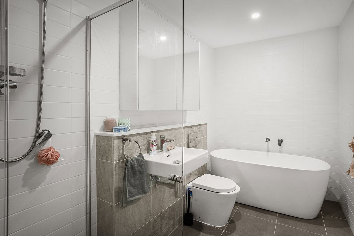157/27 Yattenden Cres — photo 9 of 14