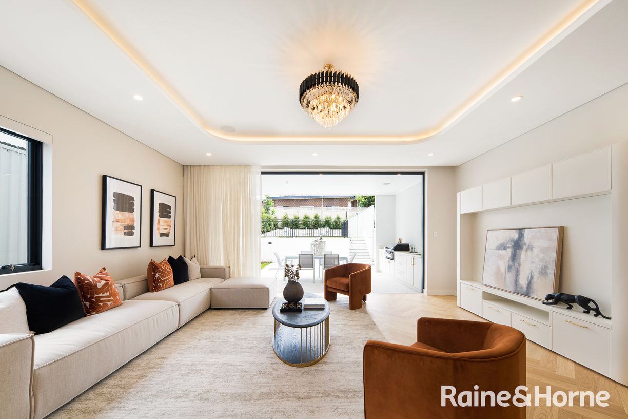 26 Denistone Rd — photo 12 of 27