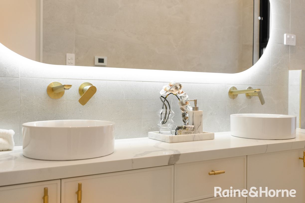 26 Denistone Rd — photo 17 of 27
