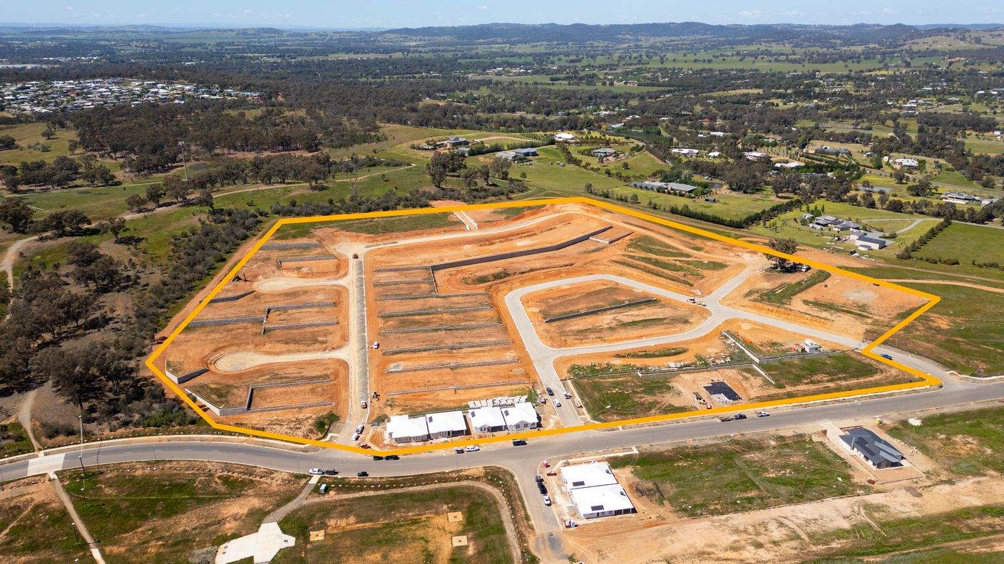 Indigo Drive, Lloyd NSW — photo 2 of 4