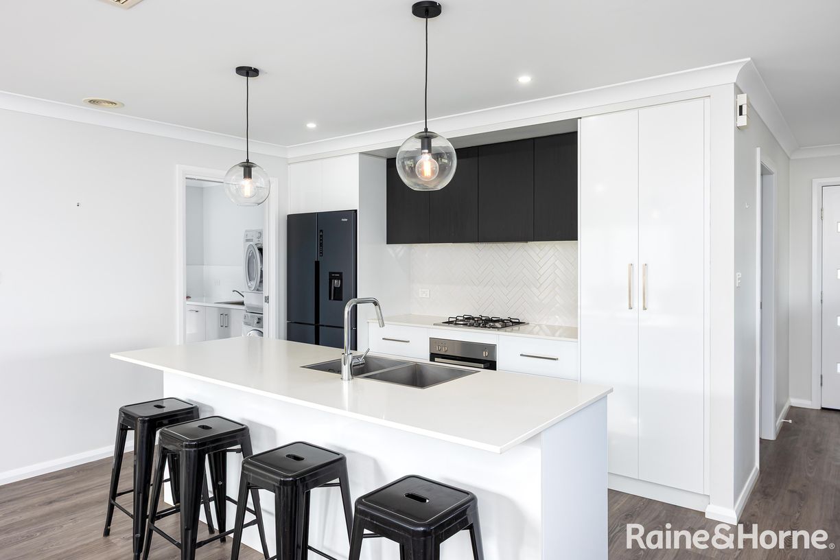 2/34 Ross Parkway — photo 5 of 16