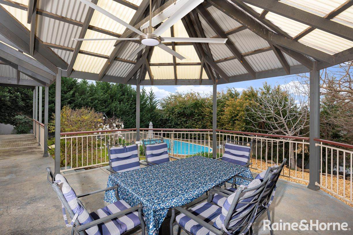 27 Andrews Avenue — photo 18 of 22
