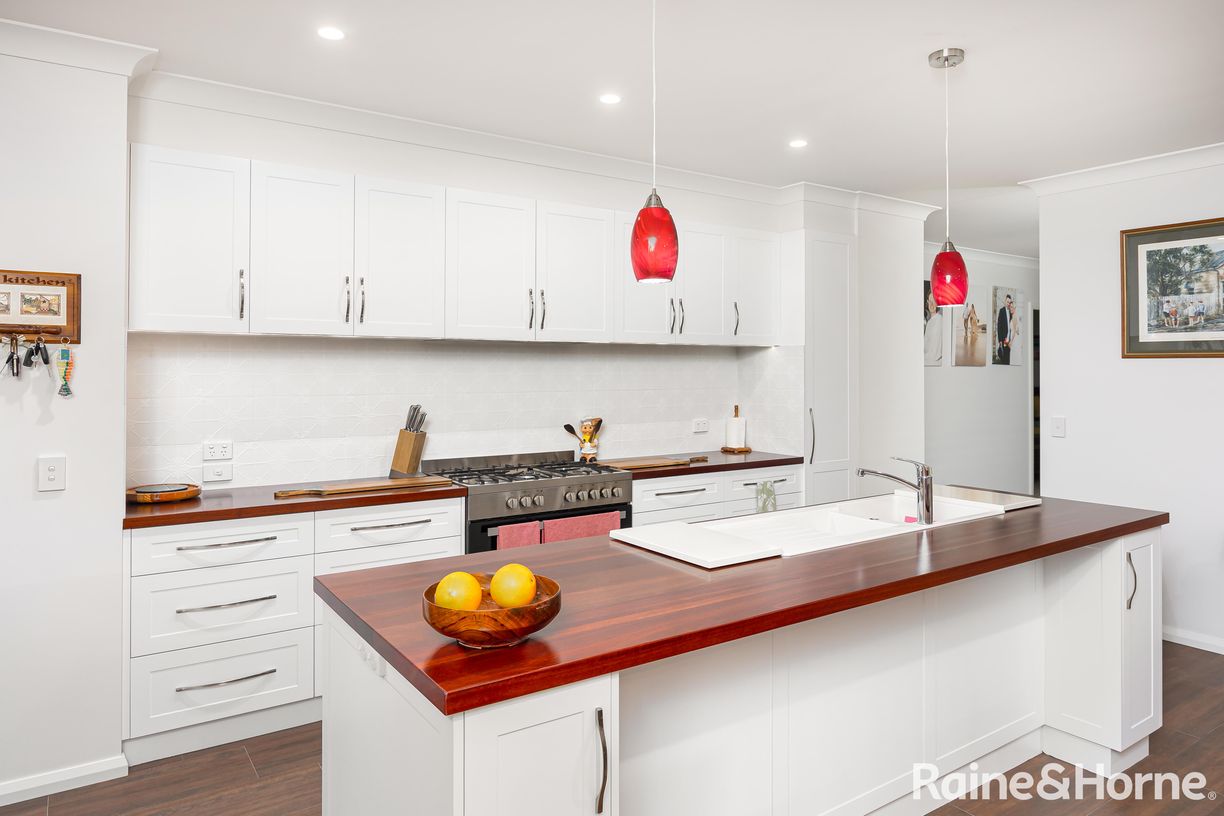35 Guttler Street — photo 6 of 22
