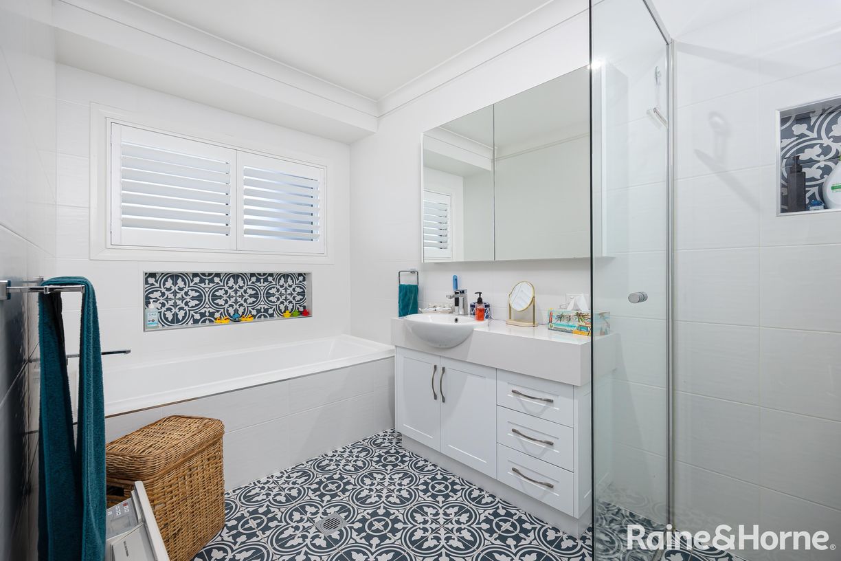 35 Guttler Street — photo 16 of 22