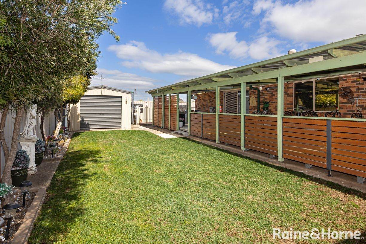 69 Eldershaw Drive — photo 15 of 19