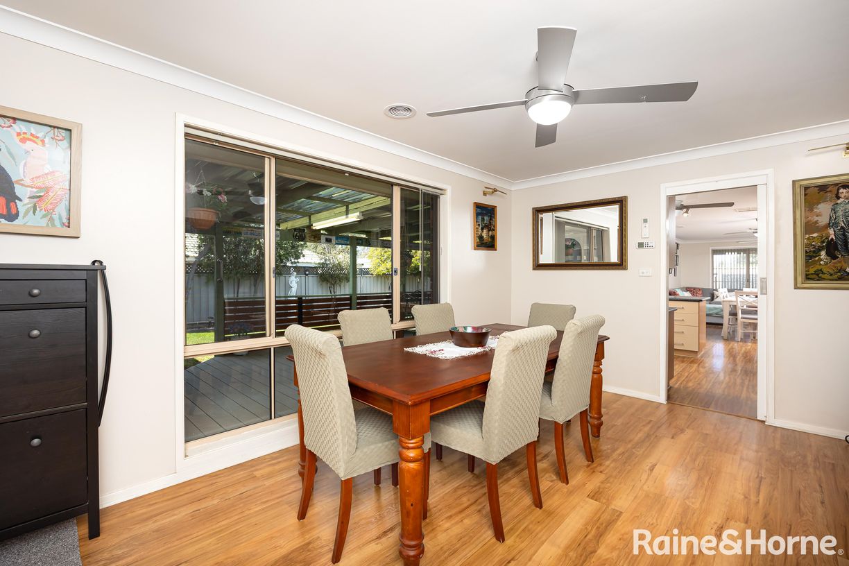 69 Eldershaw Drive — photo 3 of 19