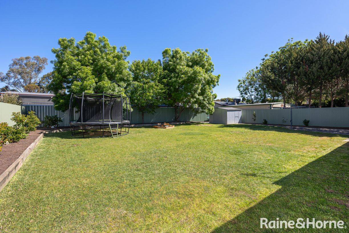 6 Angel Street — photo 16 of 18