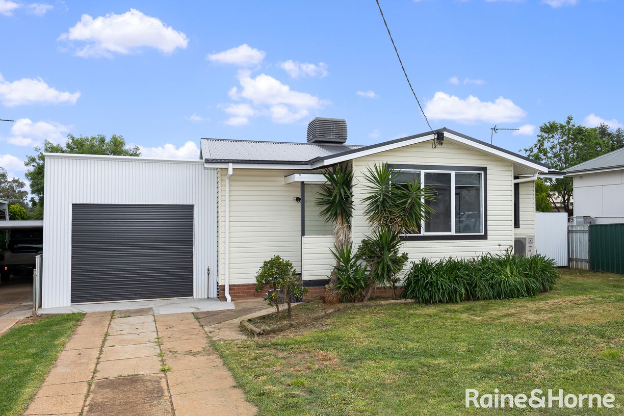 6 Gowrie Parade — photo from Raine & Horne Wagga Wagga