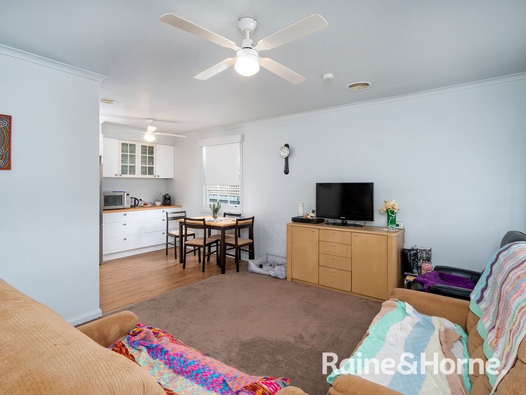 29 Ziegler Avenue — photo 3 of 10