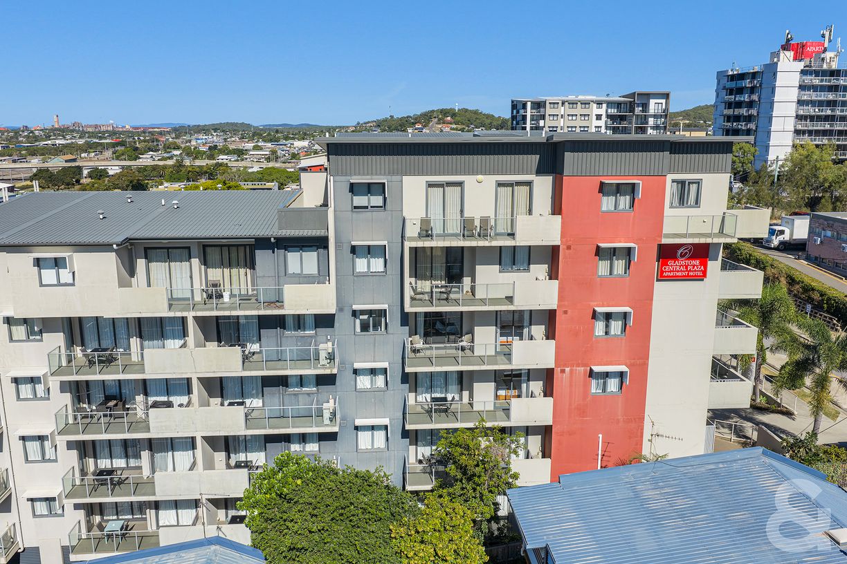 607/52 Oaka Lane — photo 12 of 13