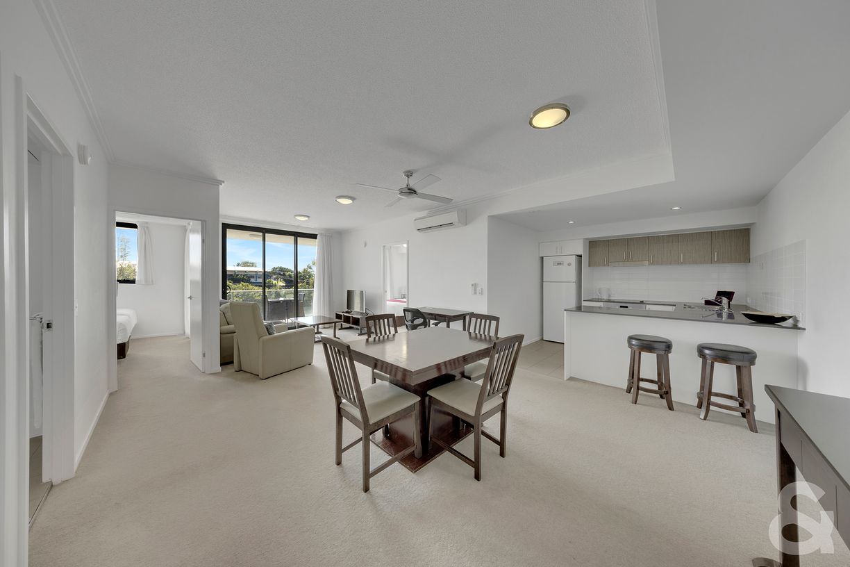 607/52 Oaka Lane — photo 4 of 13