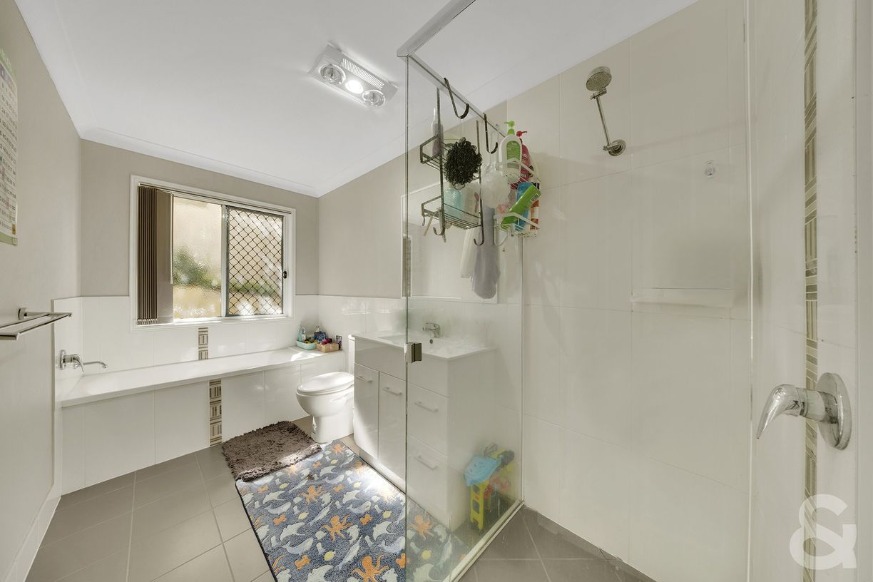2/28 Sanctuary Place — photo 8 of 13