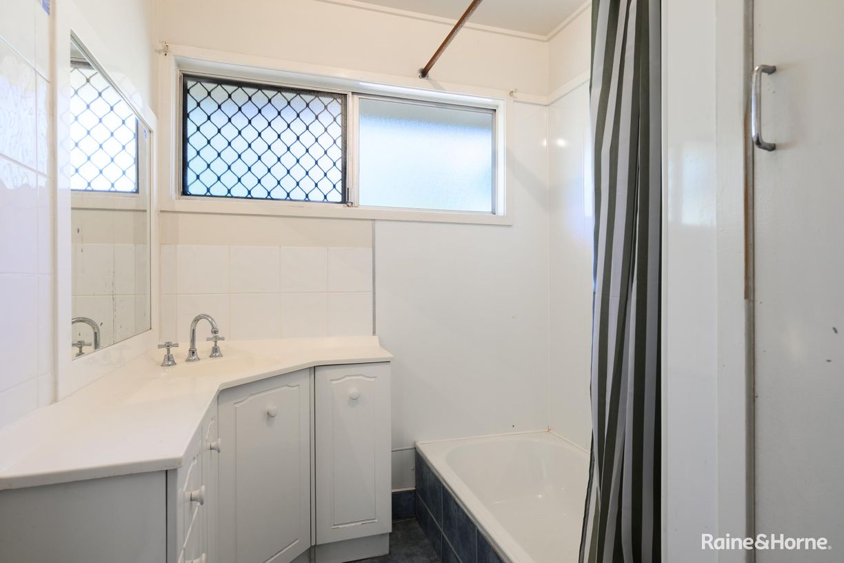4 Pershouse Street — photo 11 of 14