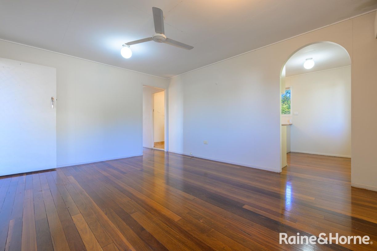 4 Pershouse Street — photo 2 of 14