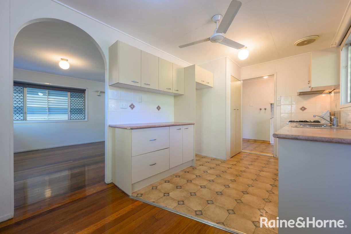 4 Pershouse Street — photo 3 of 14